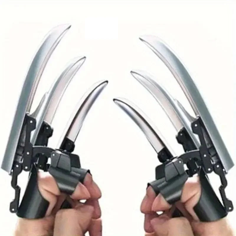 Retractable Wolf Claw Halloween Costume Accessory