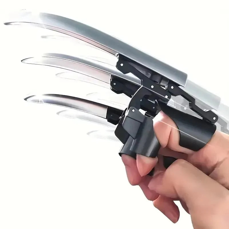 Retractable Wolf Claw Halloween Costume Accessory