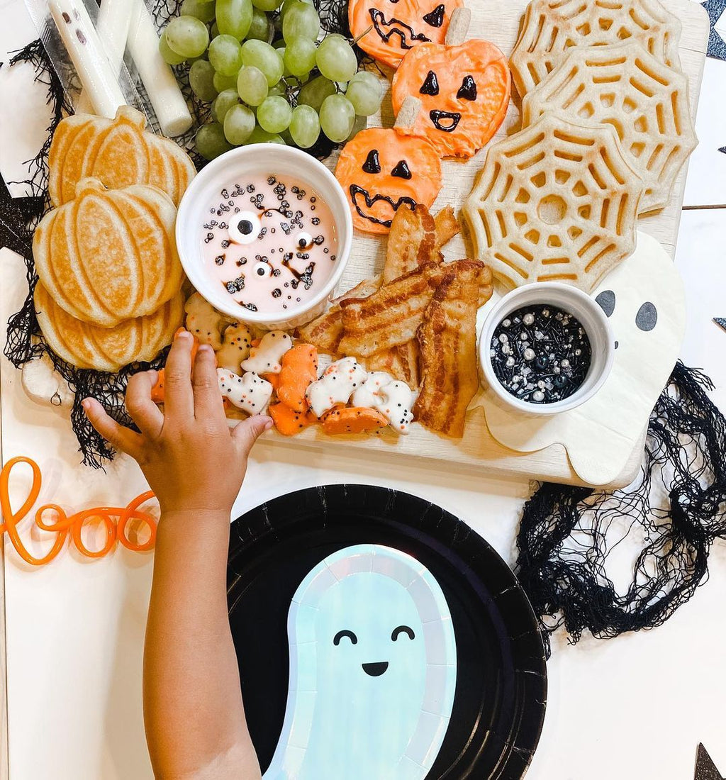 Iridescent Ghost Plates 8 pcs