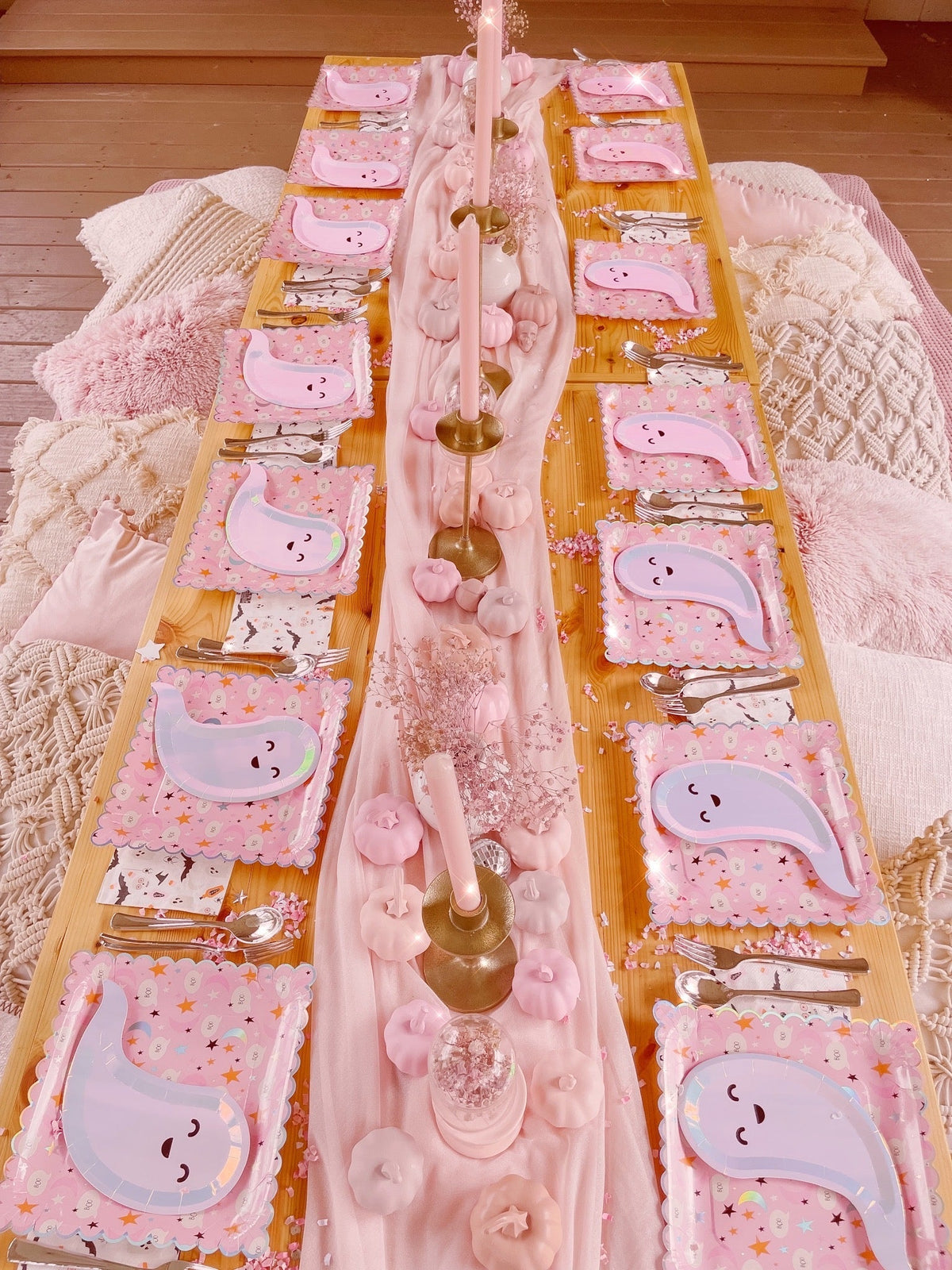 Iridescent Ghost Plates 8 pcs