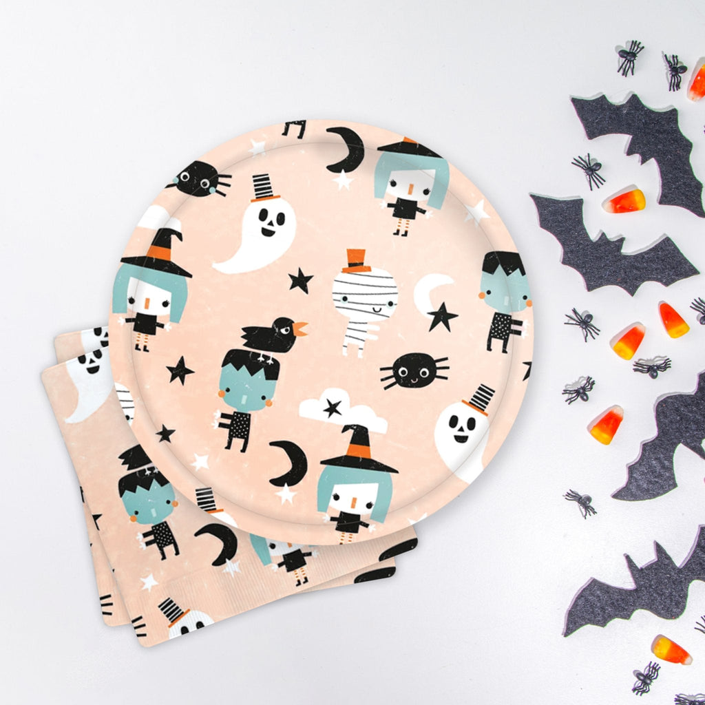Halloween Friends Paper Plates 8 ct