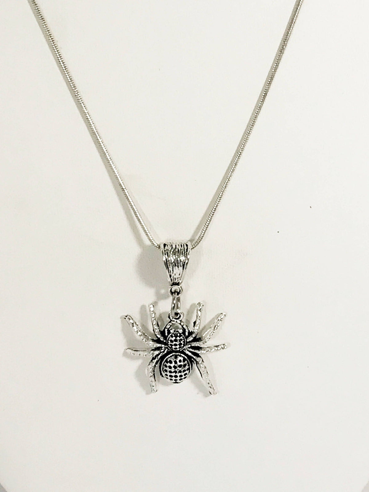 Spooky Spider Necklace, Halloween Jewelry, Spider Jewelry, Spider Halloween Gifts, Spider Gift, Halloween Costume, Halloween Jewelry Spider