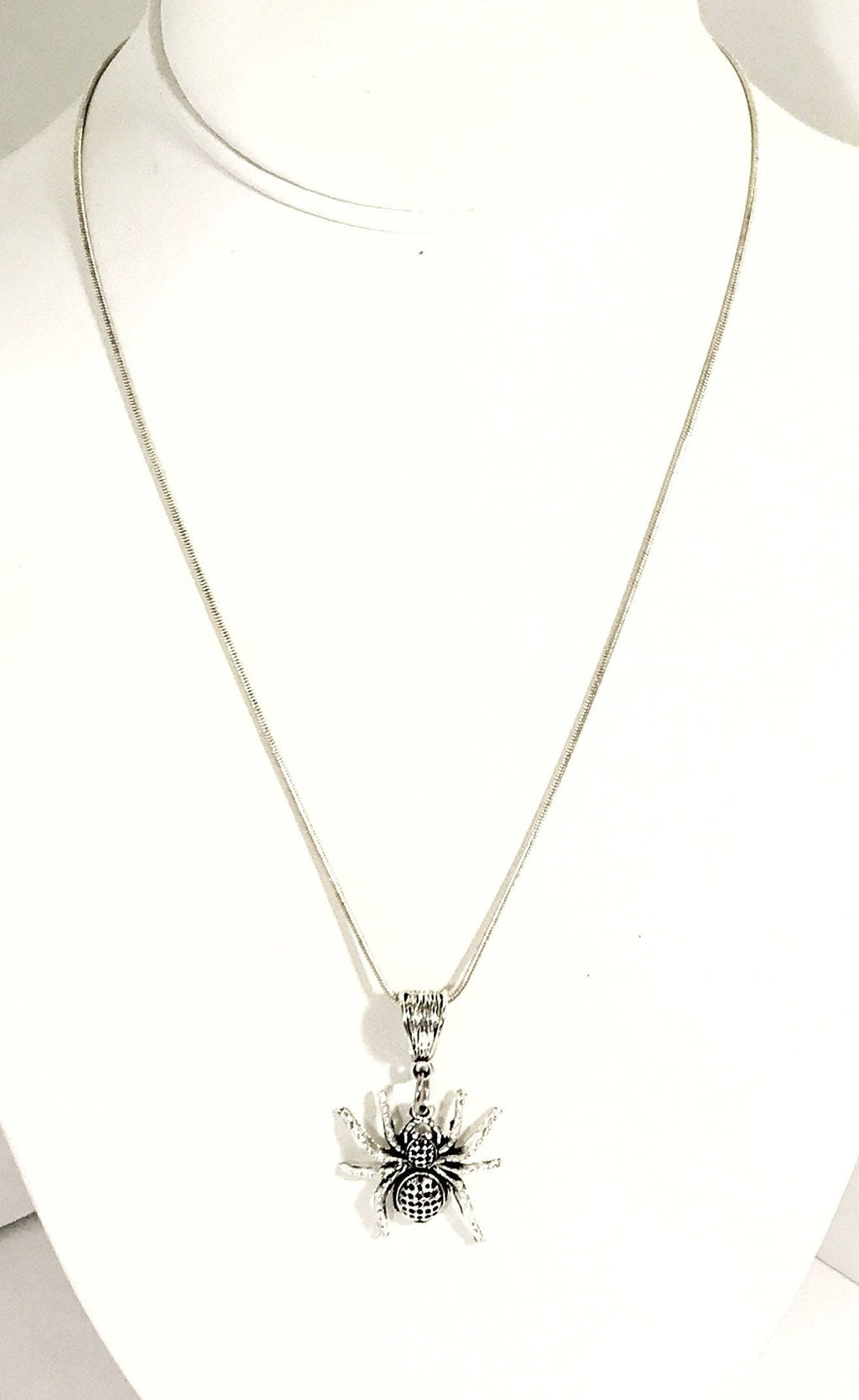 Spooky Spider Necklace, Halloween Jewelry, Spider Jewelry, Spider Halloween Gifts, Spider Gift, Halloween Costume, Halloween Jewelry Spider